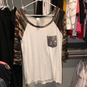 Women’s baseball tee